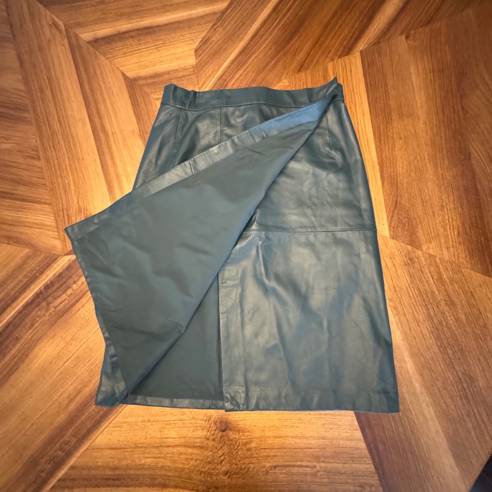 Elegant Forest Green Leather Wrap Skirt